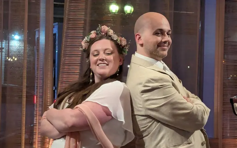 This Boston Wedding Party Takes “Save the Date” Literally (argn)