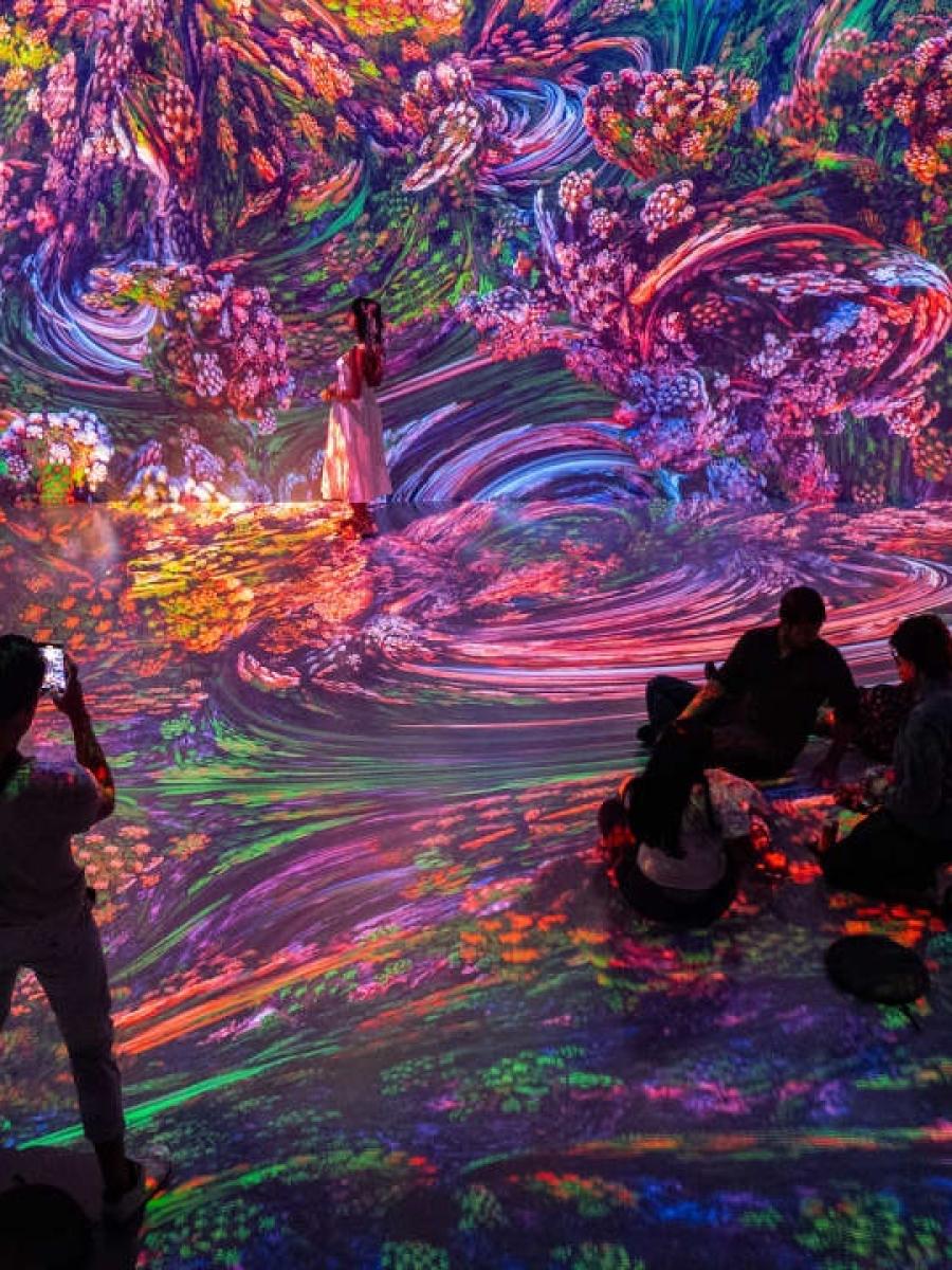 ARTECHOUSE Presents: Fractal Worlds Immersive Event - Main Image