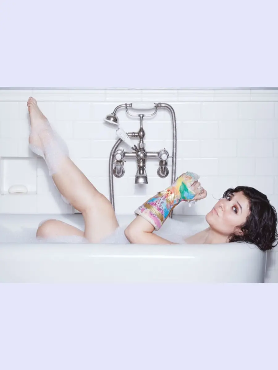 Broken Bone Bathtub (Denver performance)